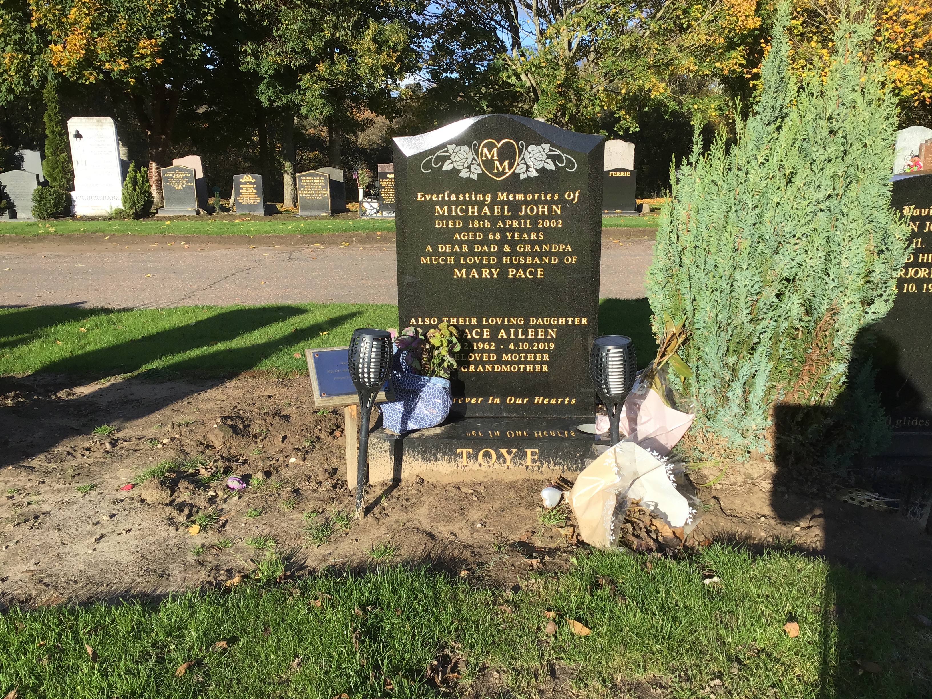 headstone